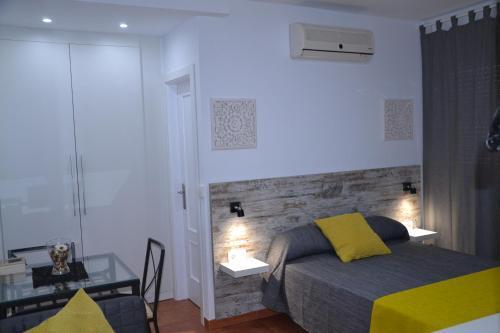 El Rincon De La Carihuela Apartment Torremolinos Bagian luar foto